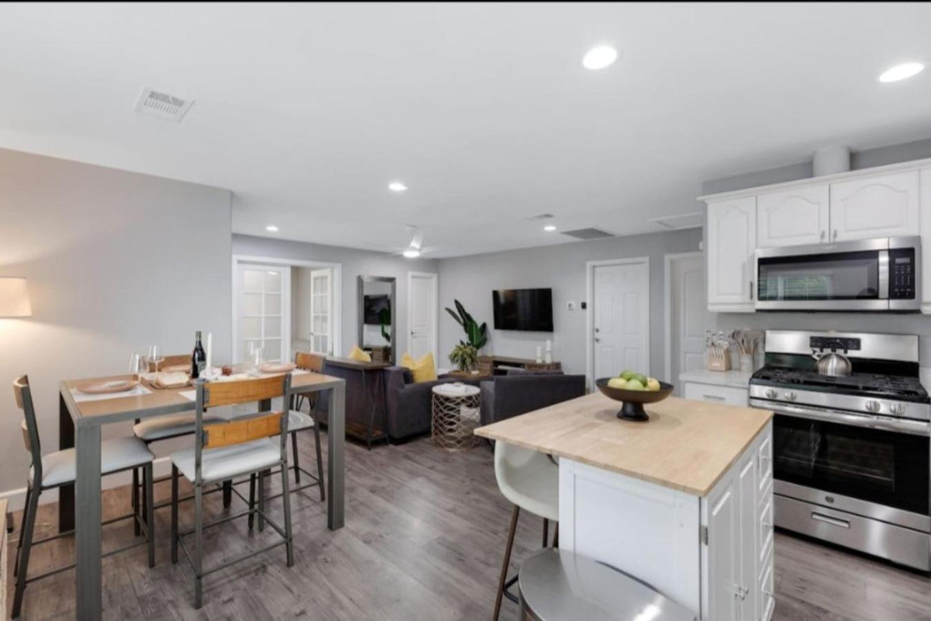Bella Casa Pool Min To Downtown Beaches * San Diego